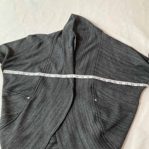 Aritzia Wilfred Diderot Sweater Open-Front Cocoon Cardigan Space Dye Black Small - Picture 10 of 16